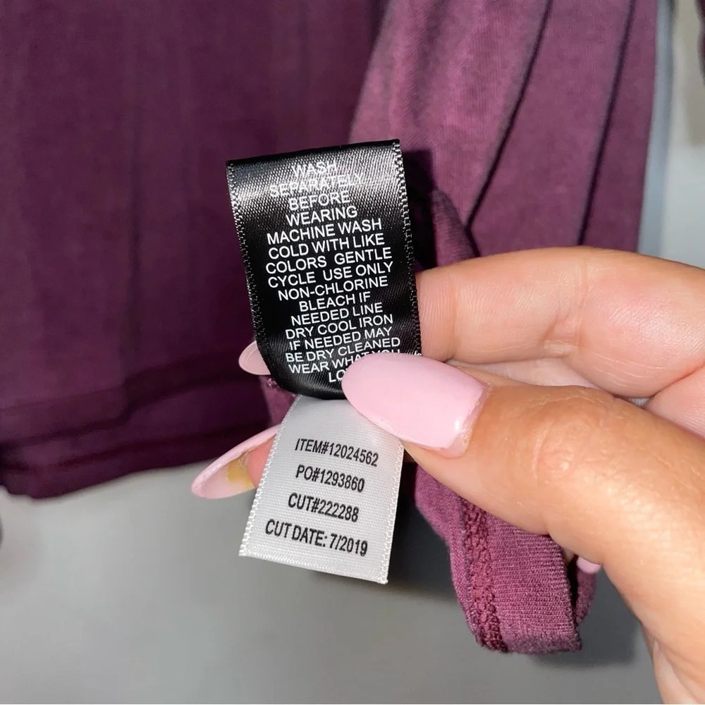 TORRID Super Soft Lace Yoke Sharkbite Hem Long Sleeve Top Blouse Purple 00 M/L - Picture 13 of 13
